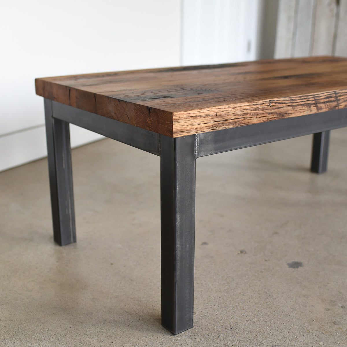 Metal frame deals wood coffee table