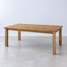 Eettafel in walnut clear