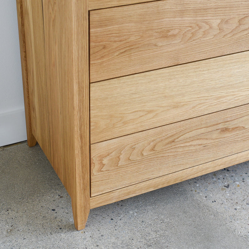 Mid Century Modern 6 -Drawer Vanity / Double Sink in White Oak / Clear Finish - Close-up Detailing